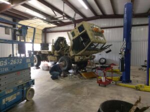 Gearhead Garage DIY Bay and Lift Rental 6